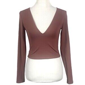 Babaton Aritzia Contour Top Womens M Rosy Brown Deep V Plunge Long Sleeve Fitted